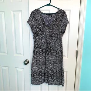Slimpact size large black and white snake print dress‎